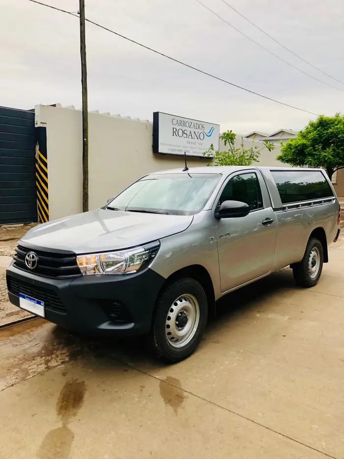 Toyota Hilux - Imagen 1